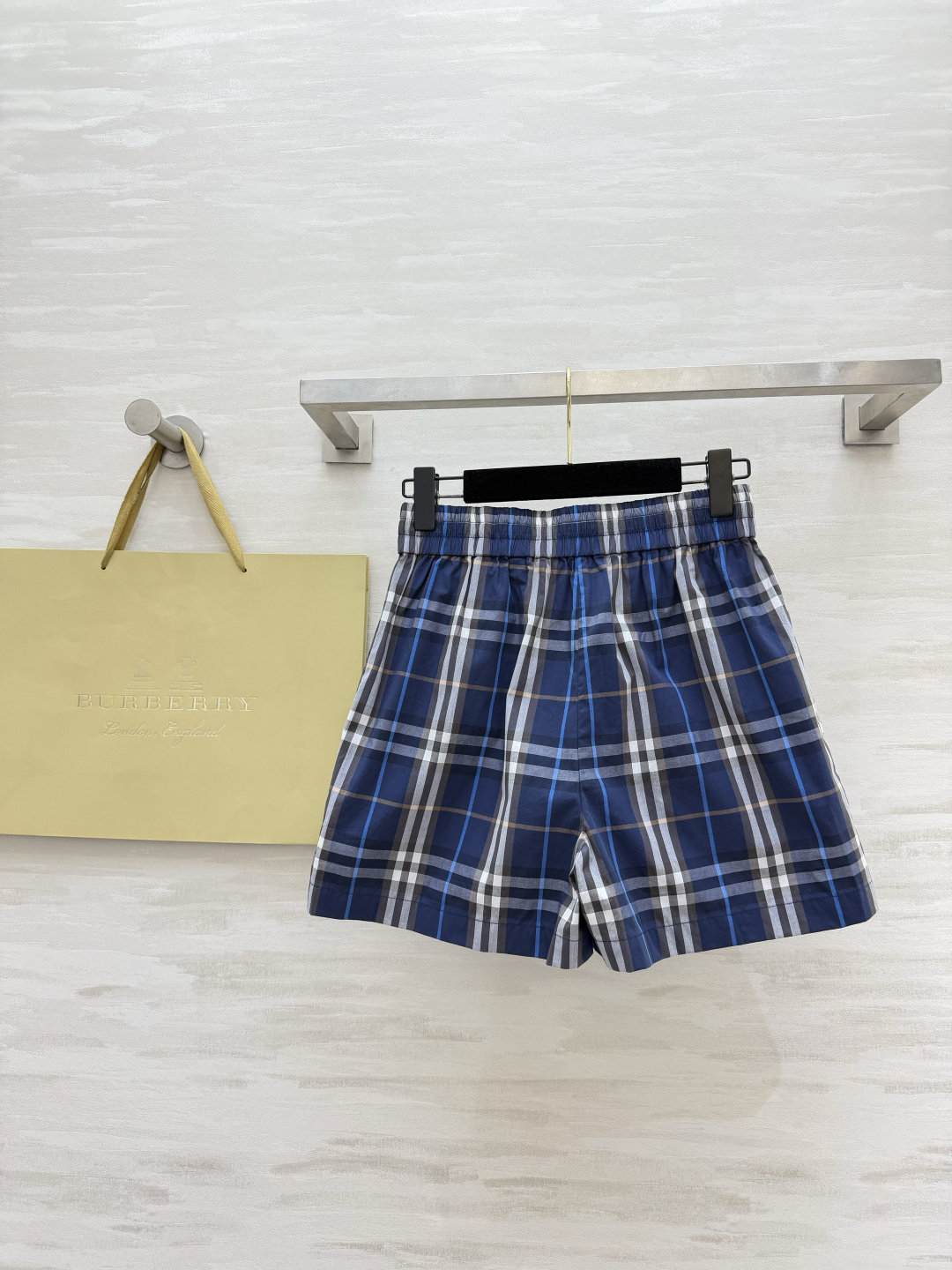 Burberr♡²⁶复古格纹短裤｜夏日刚需单品 松紧腰宽松版型 舒服又显瘦 经典格纹永不过时 百搭所有上衣 出门随便一套