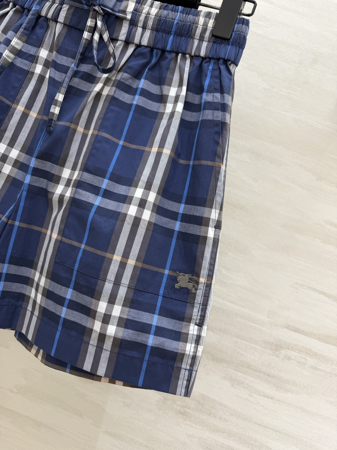 Burberr♡²⁶复古格纹短裤｜夏日刚需单品 松紧腰宽松版型 舒服又显瘦 经典格纹永不过时 百搭所有上衣 出门随便一套