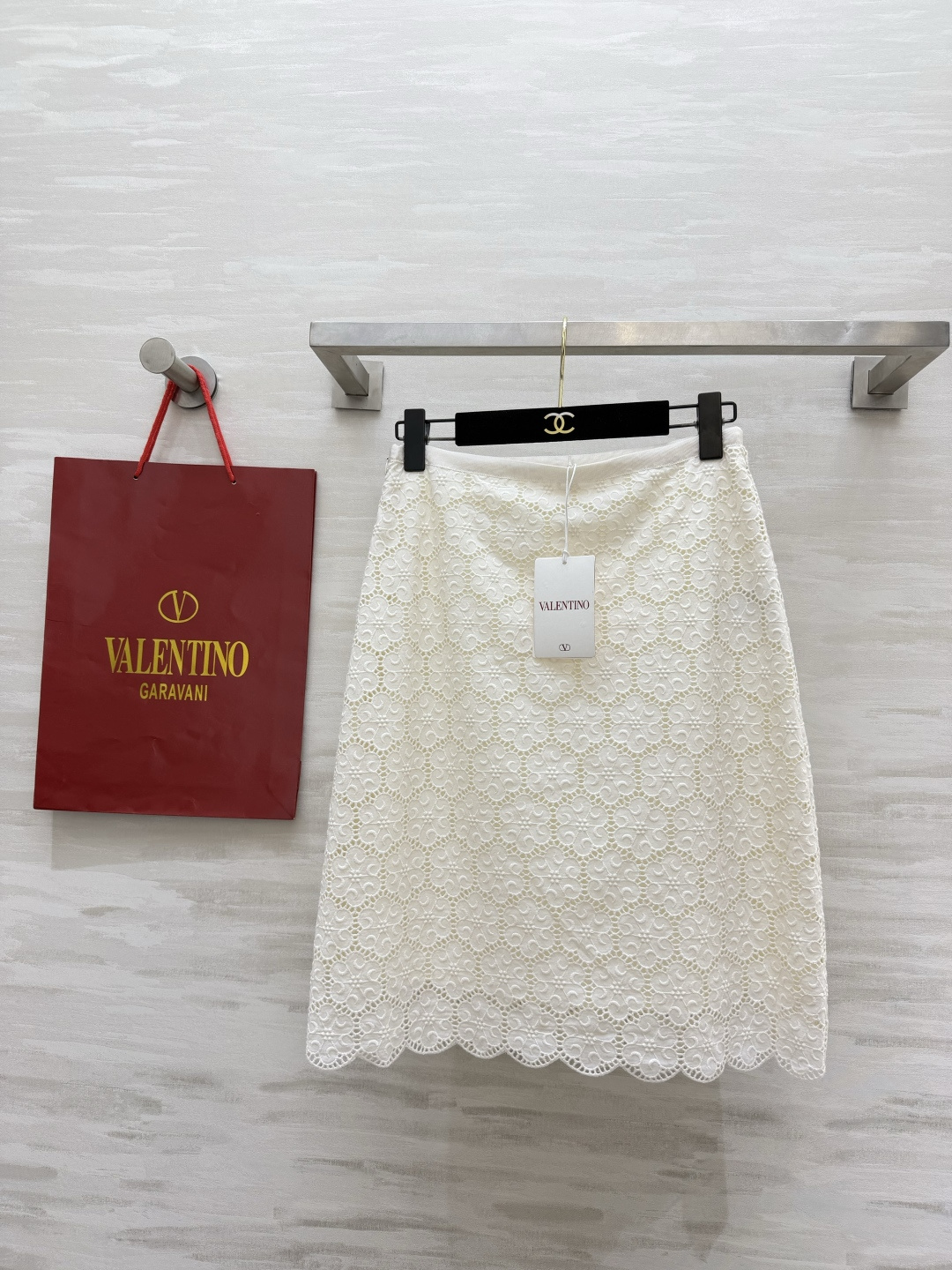 Valentin♡²⁶蕾丝A字半裙✨同系列配套蕾丝 成套穿搭绝美 重工镂空面料 内置衬裙不透 波浪花边下摆 温柔显瘦 高 Valentin♡²⁶蕾丝A字半裙✨同系列配套蕾丝 成套穿搭绝美 重工镂空面料 内置衬裙不透 波浪花边下摆 温柔显瘦 高