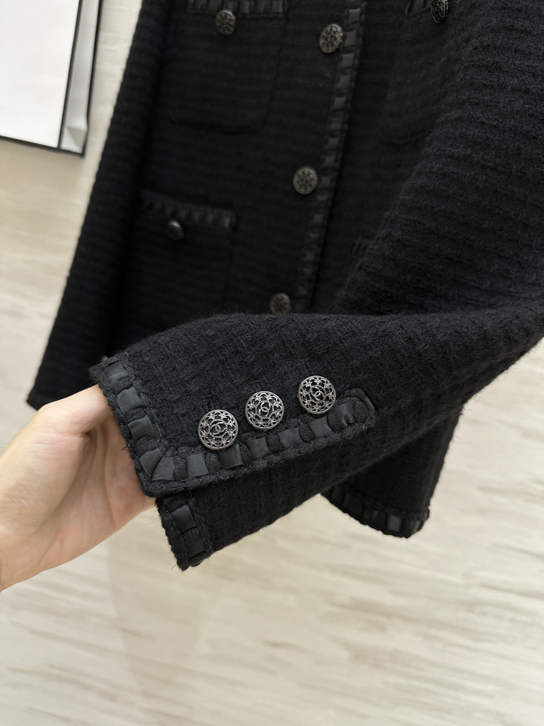 #Chane♡中古系羊毛软花呢外套 原版定制编织100%羊毛软花呢面料 经典口袋气质名媛 复古高级!开模定制双C字母lo #Chane♡中古系羊毛软花呢外套 原版定制编织100%羊毛软花呢面料 经典口袋气质名媛 复古高级!开模定制双C字母lo