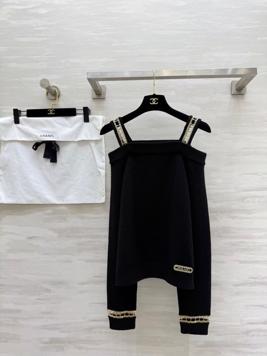 #Chane♡新款 中古系列 羊绒链条吊带毛衫 高品质定制 现货首发size：36/38/40（38码胸围：92，衣长➕