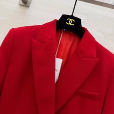 #Valentin♡新款 纯手工立体花朵 羊毛西装外套 重工手工立体玫瑰花袖 设计又甜又酷 重工艺定制黑低调奢华 立体花 #Valentin♡新款 纯手工立体花朵 羊毛西装外套 重工手工立体玫瑰花袖 设计又甜又酷 重工艺定制黑低调奢华 立体花