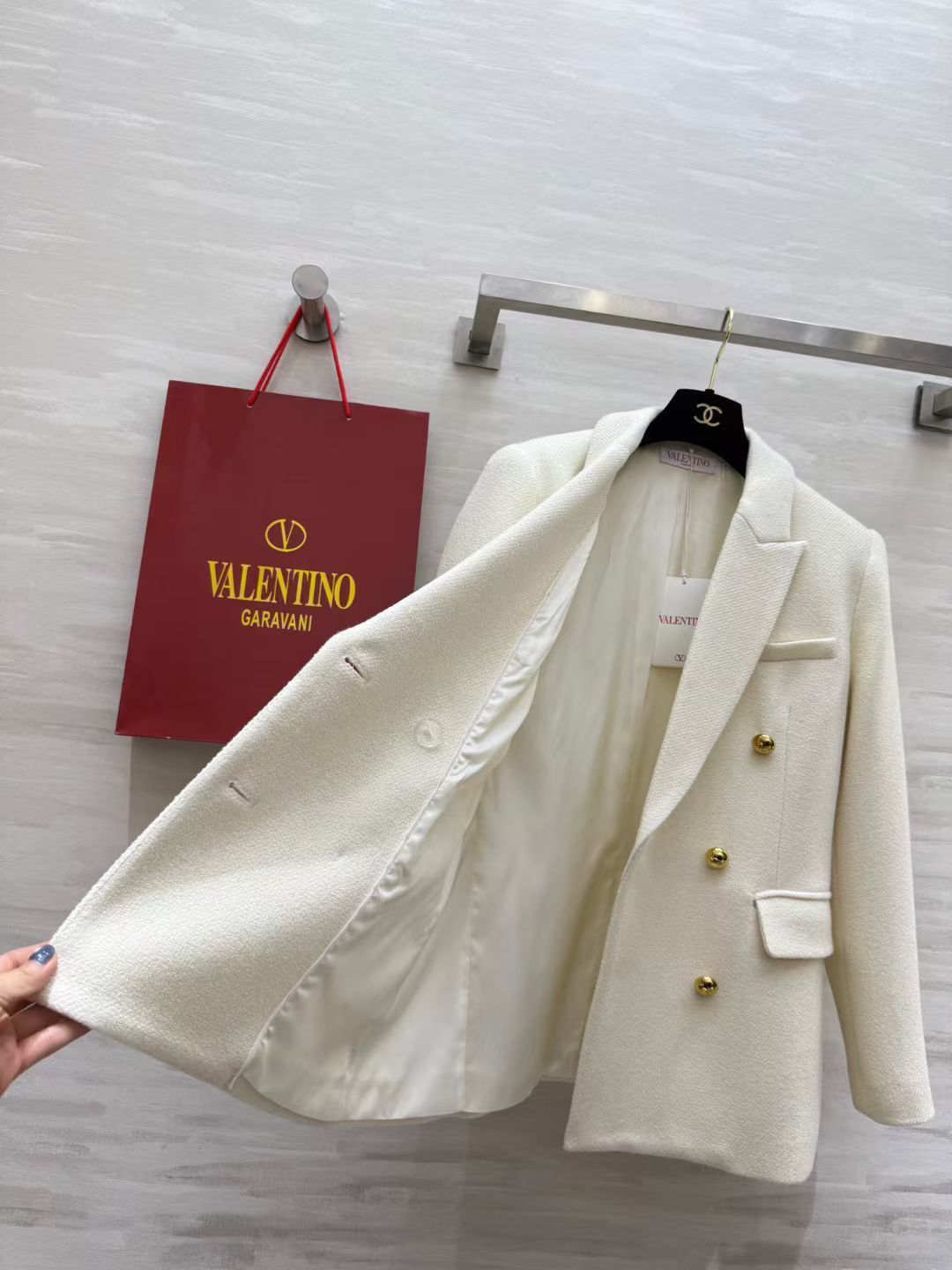 #Valentin♡新款 绵羊毛西装外套 高品质定制 现货首发size：S/M/L/XL（M码肩宽：40，胸围：100，