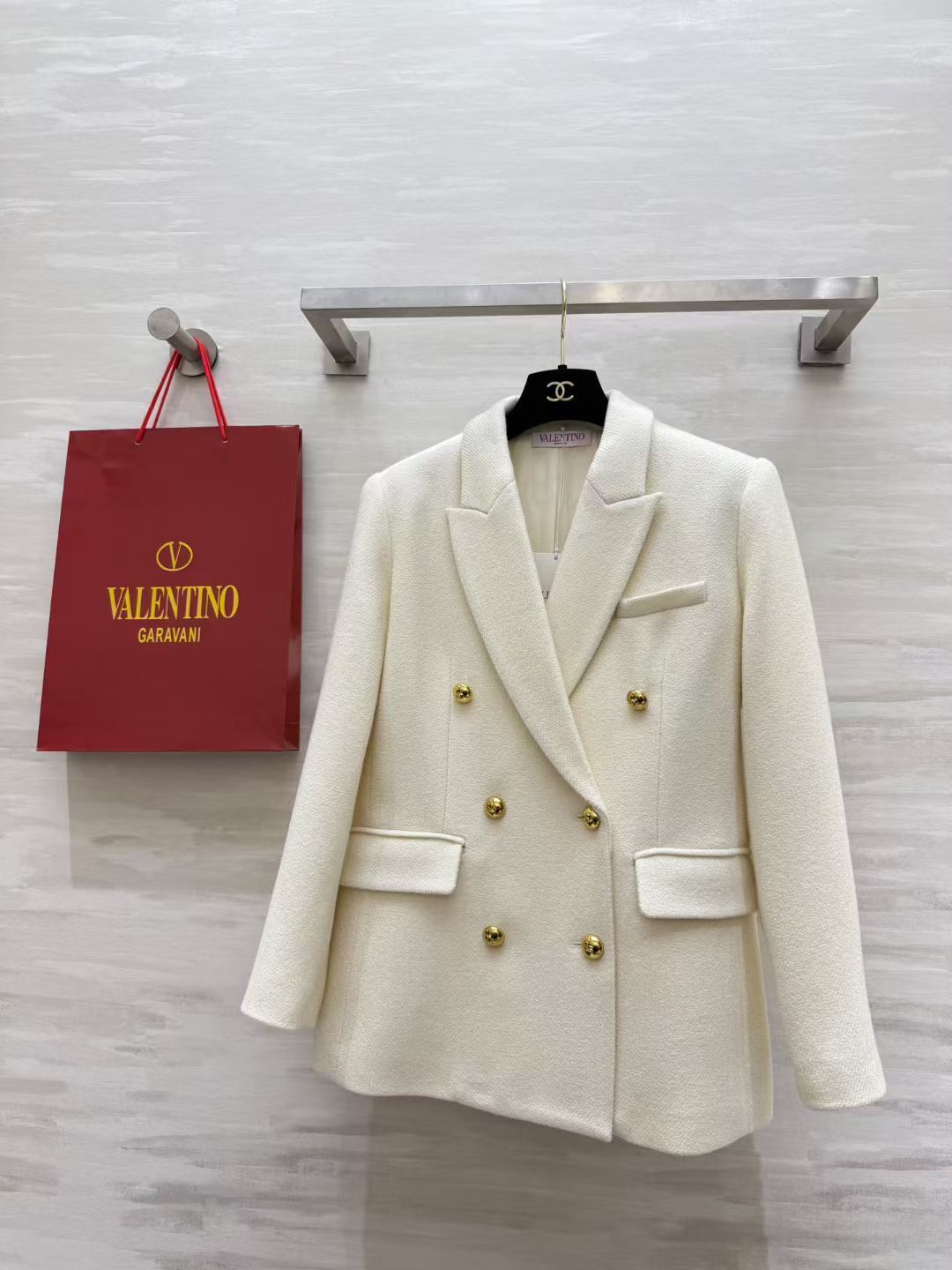 #Valentin♡新款 绵羊毛西装外套 高品质定制 现货首发size：S/M/L/XL（M码肩宽：40，胸围：100，