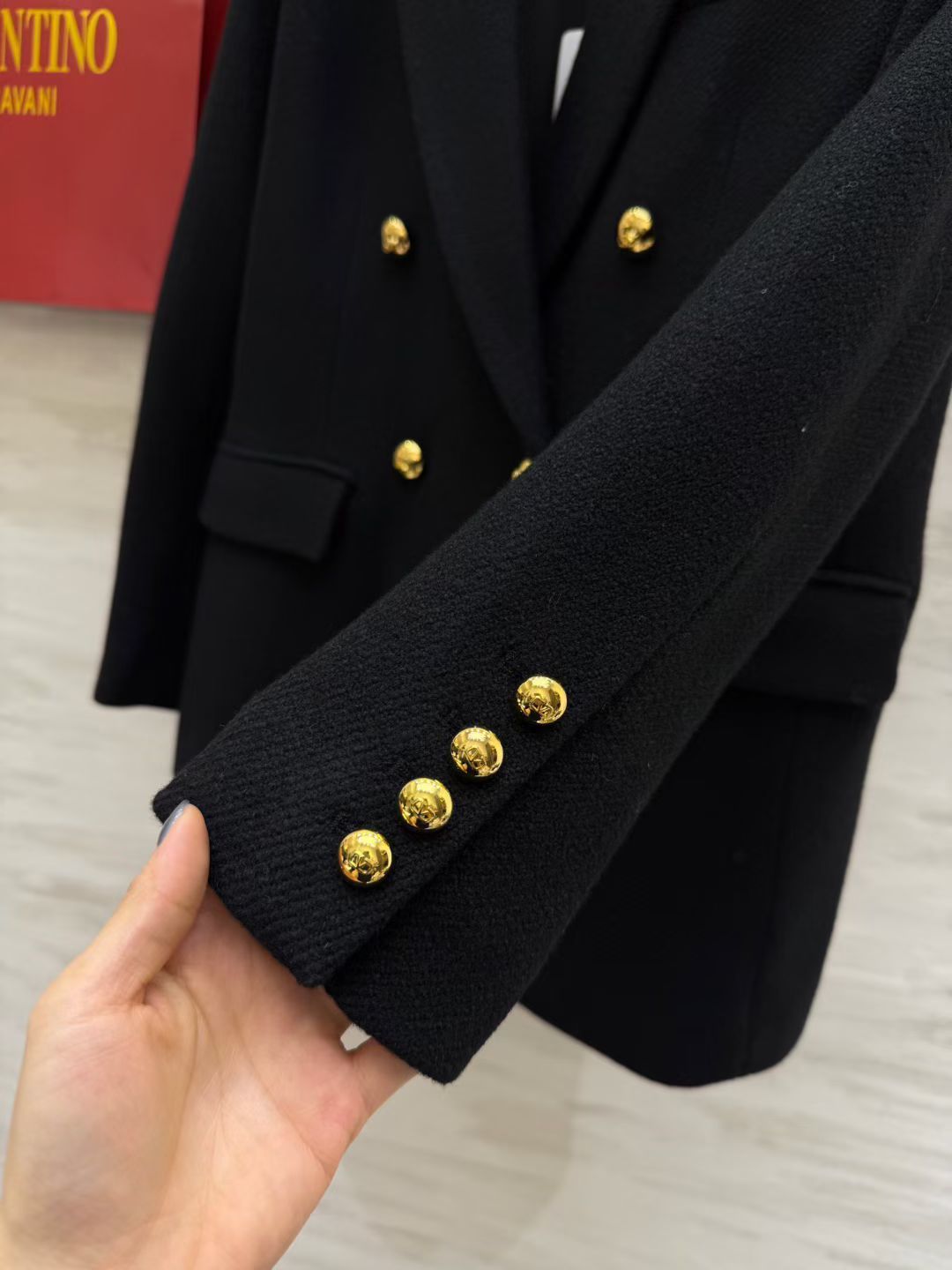 #Valentin♡新款 绵羊毛西装外套 高品质定制 现货首发size：S/M/L/XL（M码肩宽：40，胸围：100，