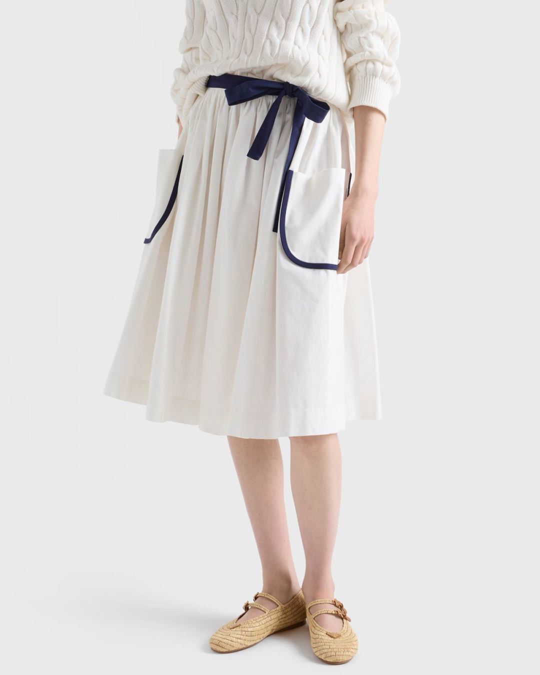 NO:943333,,,19860909,,,Women's clothing