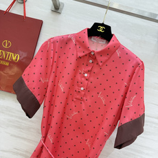 Valentin♡²⁶星星缎面polo连衣裙|元气蜜桃粉太显白甄选柔滑缎面 自带细腻柔光 垂坠透气 元气蜜桃粉底色满印黑 Valentin♡²⁶星星缎面polo连衣裙|元气蜜桃粉太显白甄选柔滑缎面 自带细腻柔光 垂坠透气 元气蜜桃粉底色满印黑