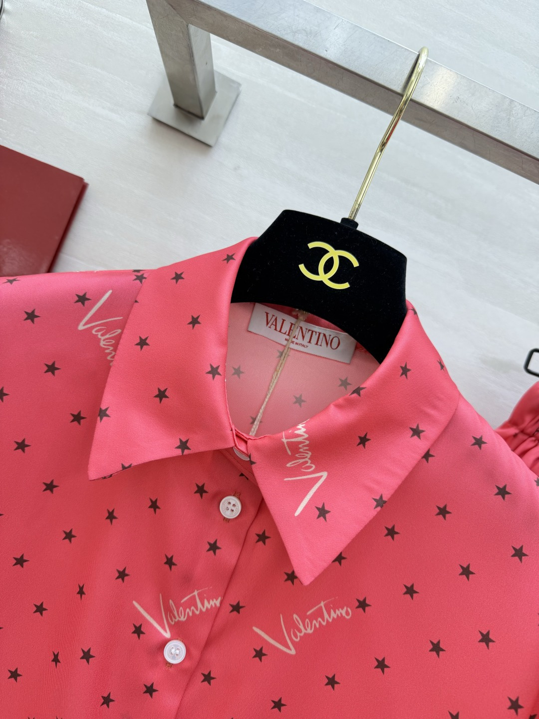 Valentin♡²⁶蜜桃星星缎面短款套装｜甜妹天花板高支缎面料 自带细腻柔光 丝滑亲肤！元气蜜桃粉满印黑星 手写品牌l