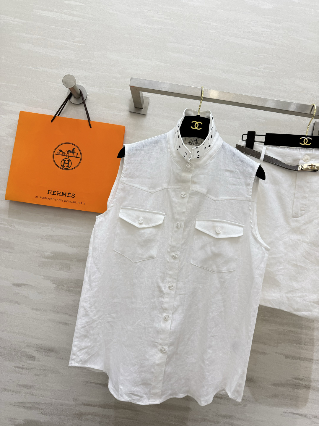 Herme♡²⁶亚麻无袖套装|松弛感天花板 甄选天然水洗亚麻面料 自带肌理褶皱 经典翻领无袖衬衫 双工装口袋设计 简约利 Herme♡²⁶亚麻无袖套装|松弛感天花板 甄选天然水洗亚麻面料 自带肌理褶皱 经典翻领无袖衬衫 双工装口袋设计 简约利