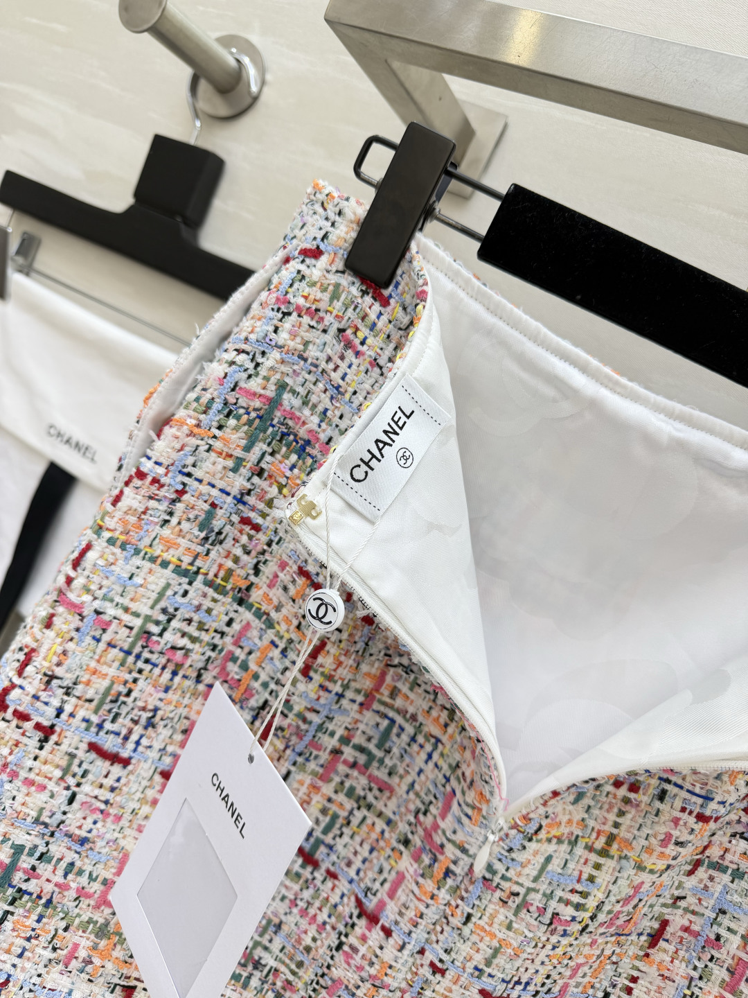 Chane♡²⁶P 斜纹软呢半裙 定制提花内里 高品质定制 现货首发size：S/M/L（s码腰围：66，臀围：88，裙