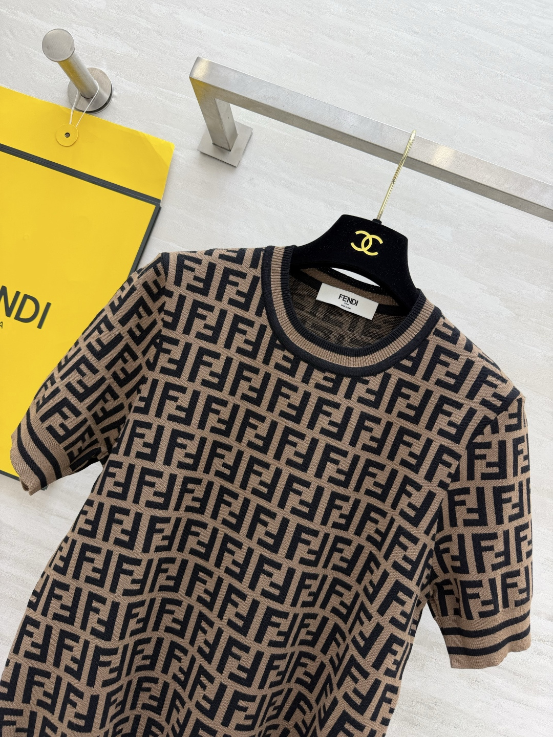 FEND♡²⁶🔥爆品🔥 经典FF老花短袖针织衫 高级时髦 高品质翻单出货size：36/38/40（36码肩宽：36，胸