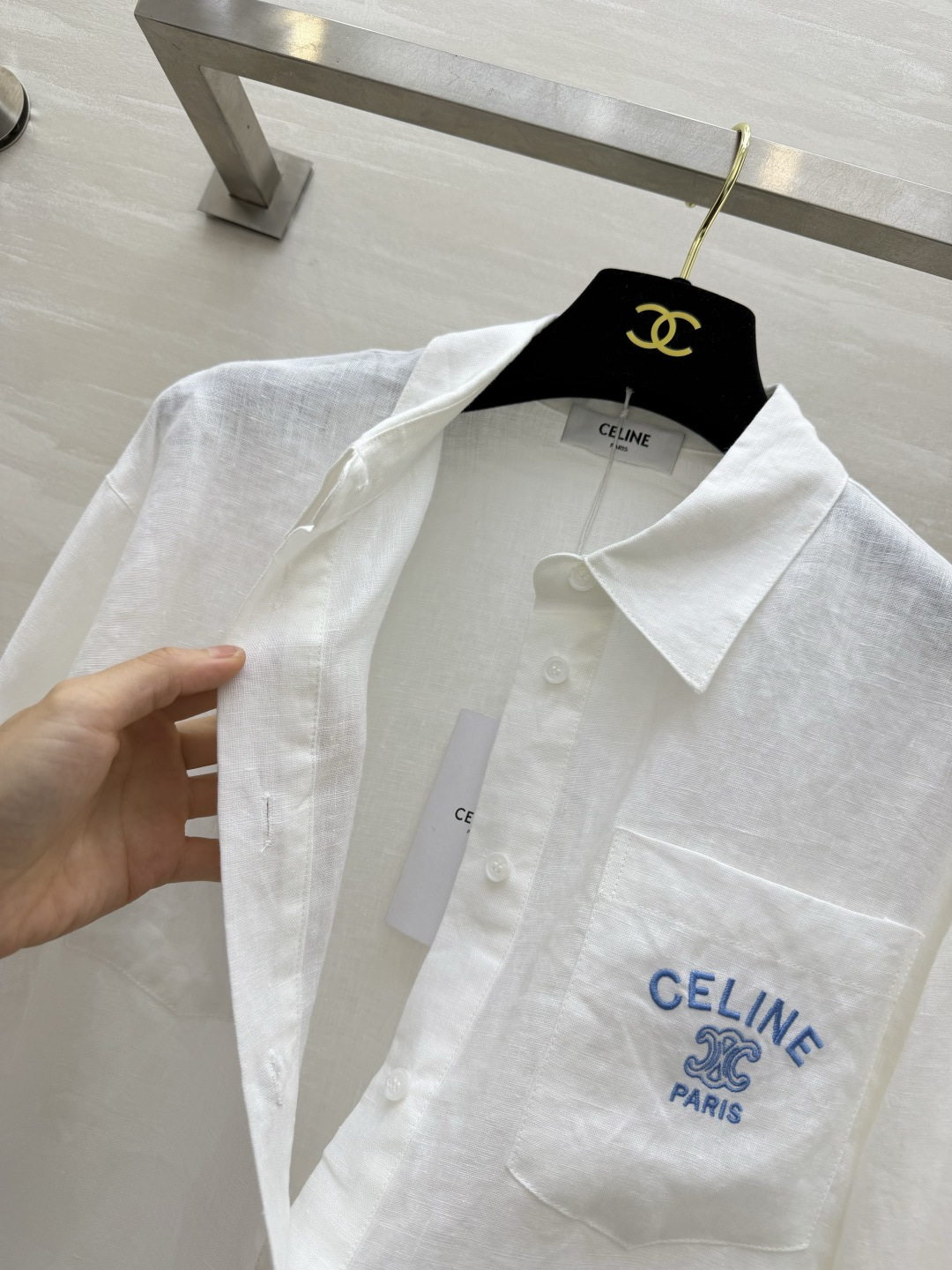 ▫️CELIN♡²⁶亚麻刺绣衬衫 天然亚麻｜透气不闷汗 宽松慵懒版型｜对各种身形友好 口袋精致刺绣 简约高级 三色：白/