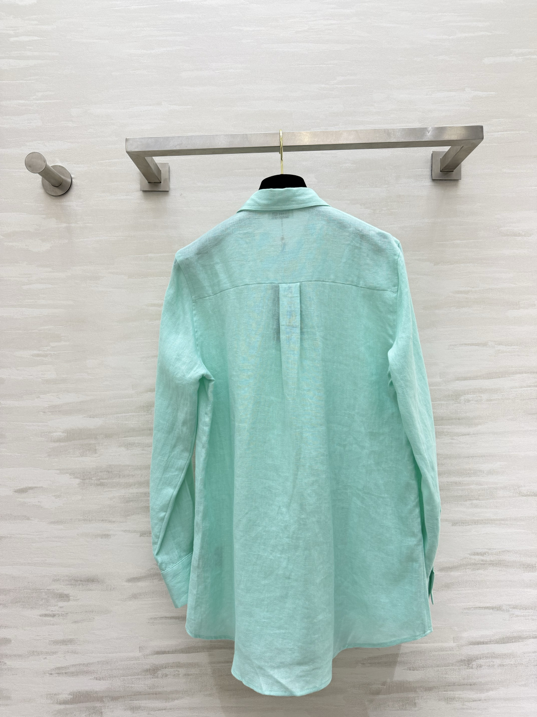 YSL²⁶亚麻刺绣衬衫 天然水洗亚麻｜透气清爽 宽松直筒版型｜包容各种身材 胸口低调刺绣标识 袖扣可调节 长短袖随心切换