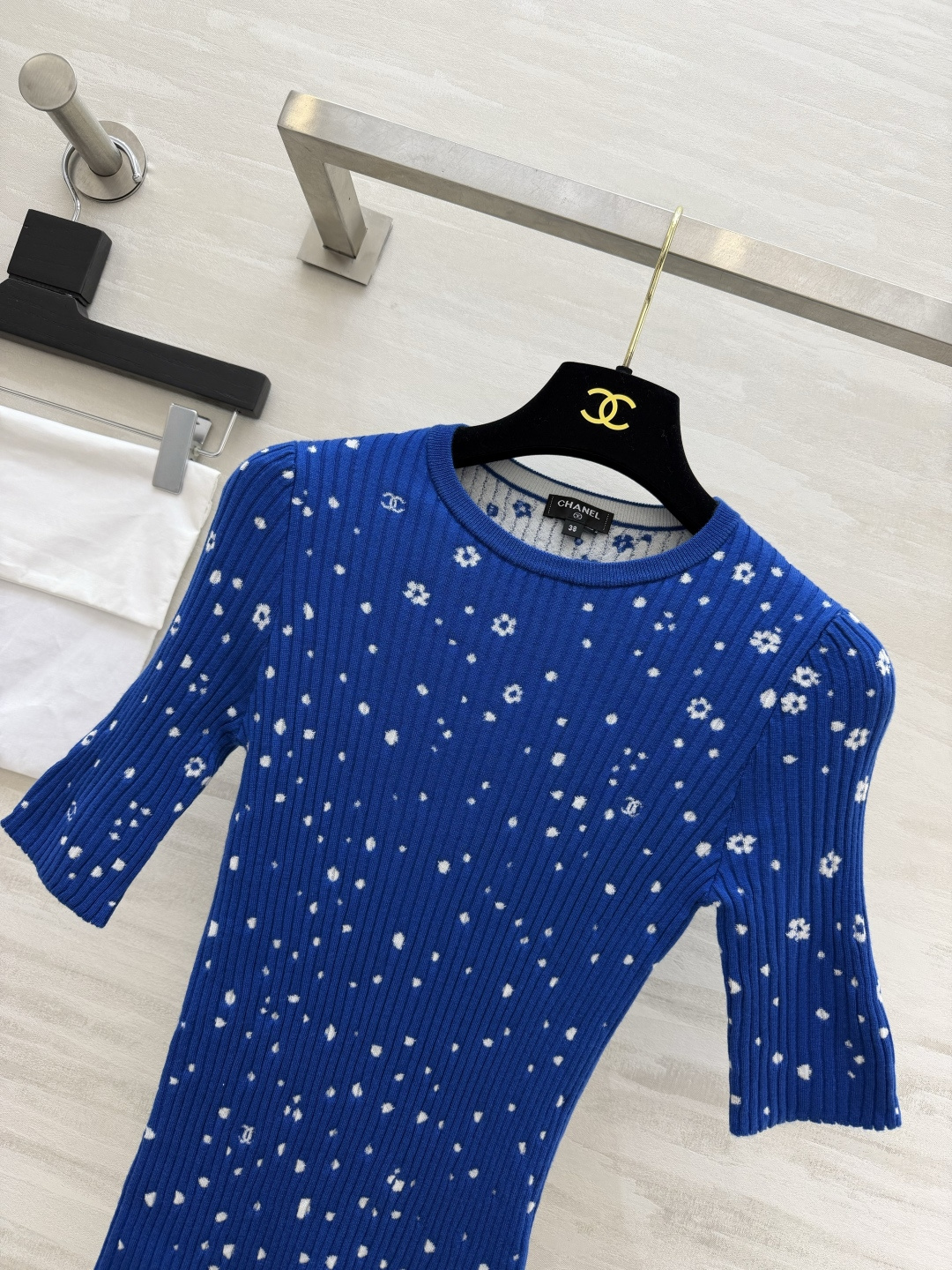 Chane♡²⁶B 雪花波点针织短袖上衣 70%山羊绒➕30%桑蚕丝混纺 高品质定制 现货首发size：36/38/40