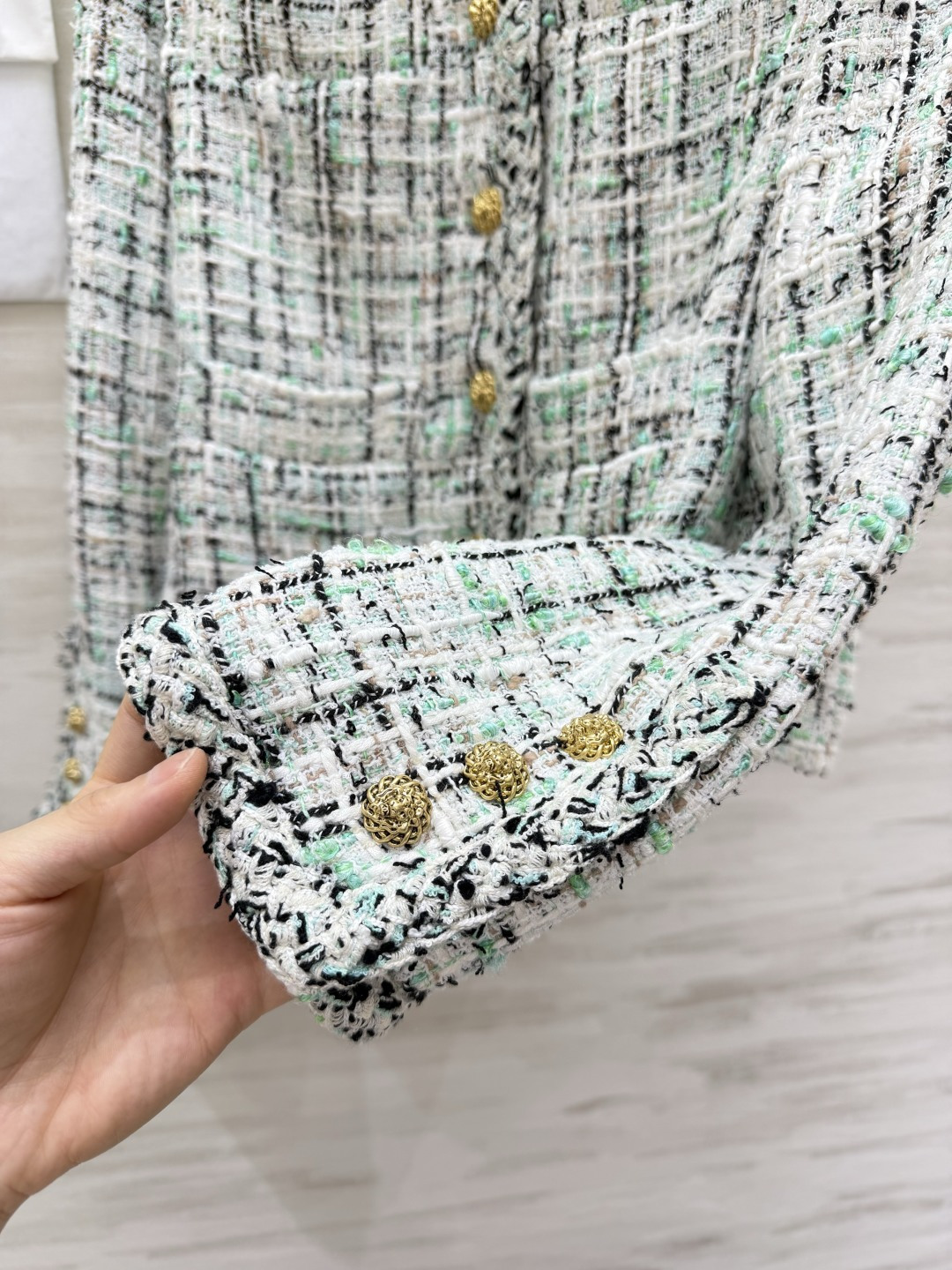 Chane♡²⁶薄荷绿金扣粗花呢外套 现货首发size：S/M/L（s码肩宽：40，胸围：100，衣长：49）