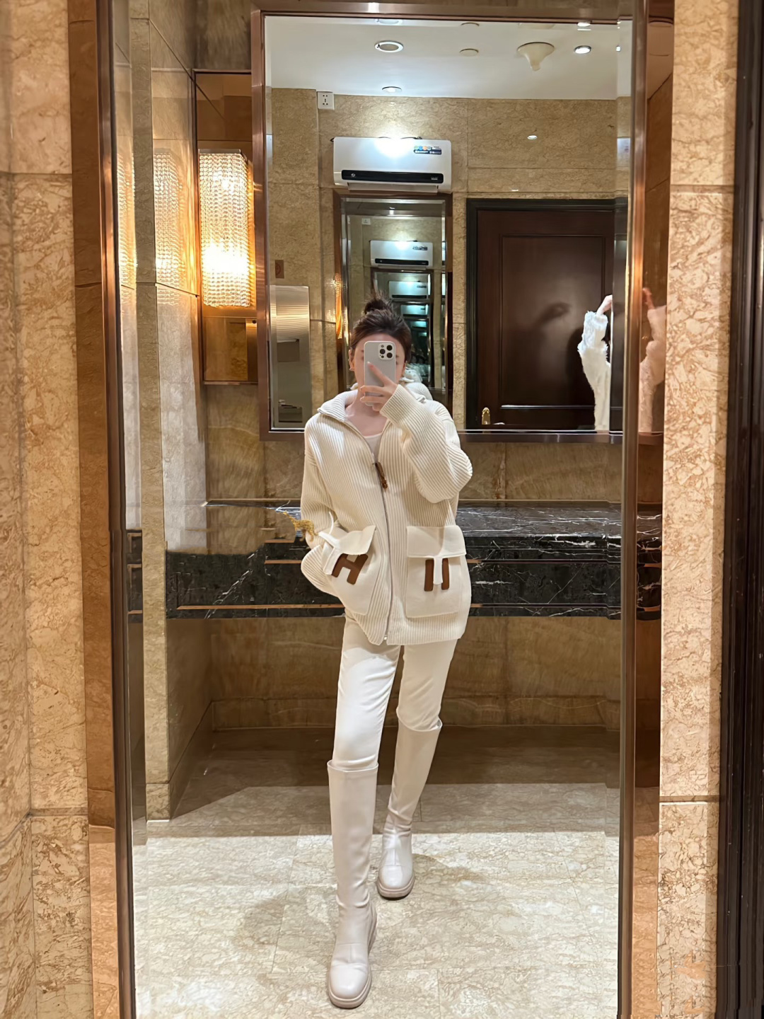 NO:947090,,Hermes-clothing,hermes,19860909,爱马仕-服装,hermes,,Women's clothing