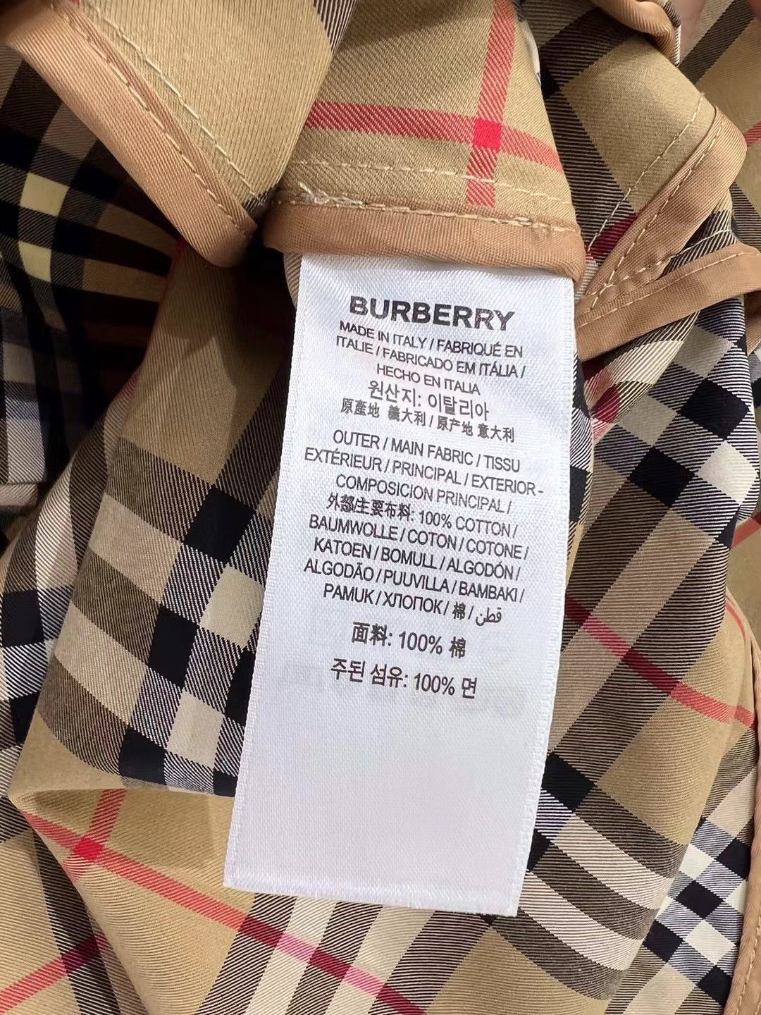 Burberr♡²⁶新品 连帽格纹衬衣外套 经典格纹图案 衬衣版型 休闲时尚 连帽设计妥妥的凹造型神器 高品质定制siz