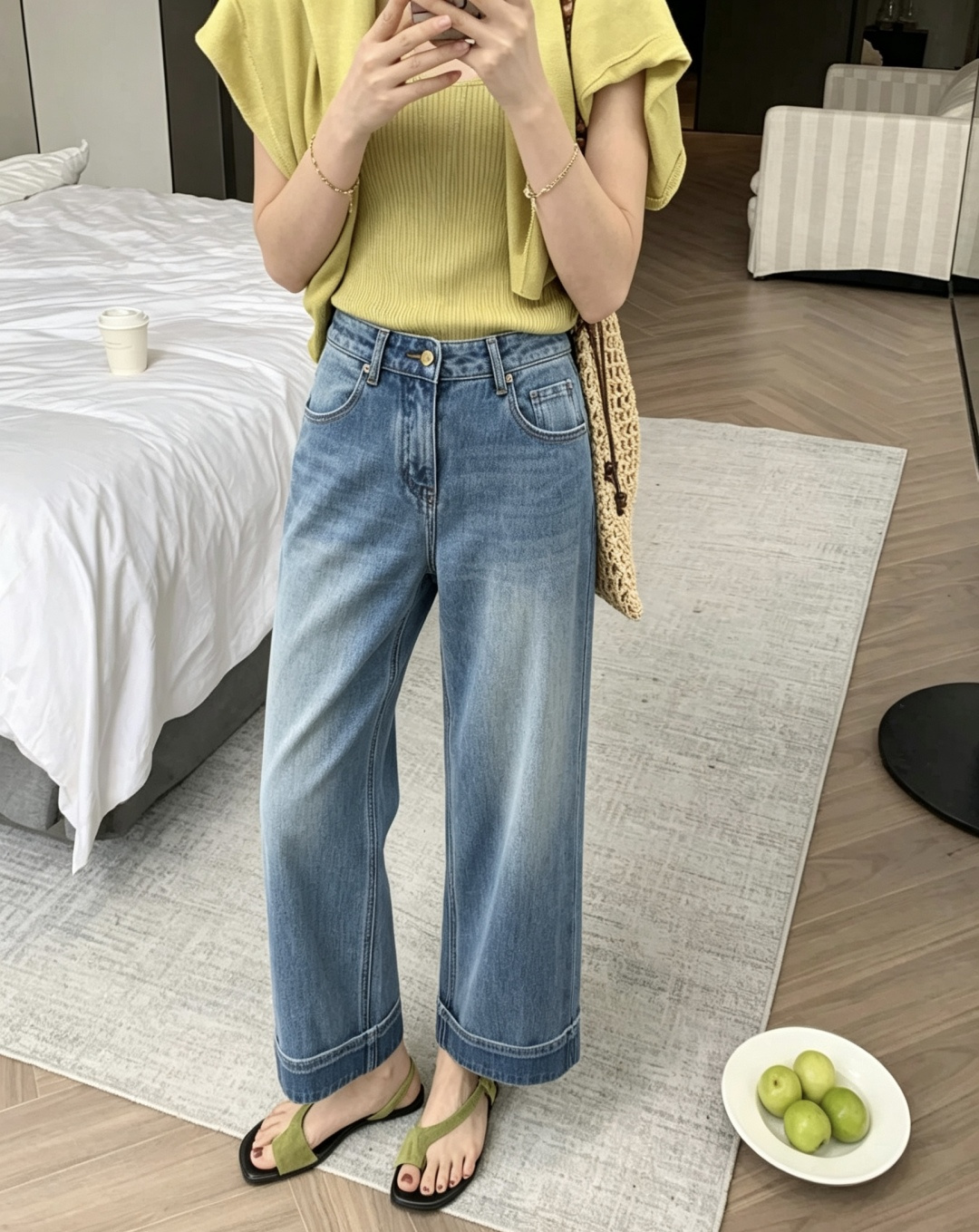 프라다 라이트워시 크롭 와이드 레그 여성 바지 상세 이미지 9