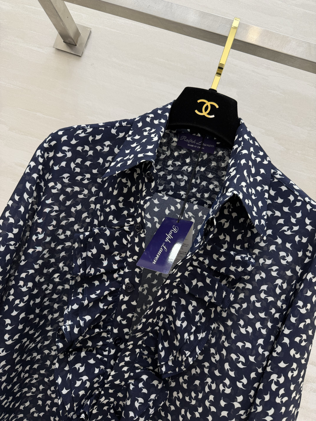 #Ralph Lauren²⁶ss紫标系列 藏青底真丝碎花衬衣  荷叶边真丝把浪漫刻进骨子里 前襟褶皱荷叶边+袖口木耳边