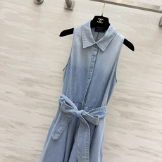 Ralph Lauren²⁶早秋刚需 牛仔背心连衣裙 浅水洗柔和牛仔面料 翻领设计|自带束腰蝴蝶结腰带 收腰大裙摆 显瘦 Ralph Lauren²⁶早秋刚需 牛仔背心连衣裙 浅水洗柔和牛仔面料 翻领设计|自带束腰蝴蝶结腰带 收腰大裙摆 显瘦