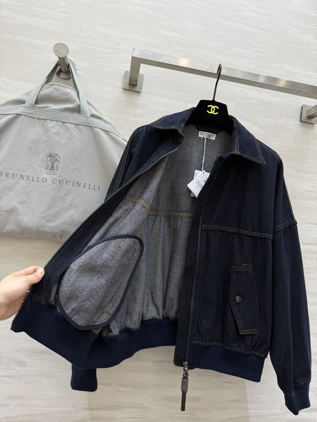 #Brunello Cucinell♡新款 牛仔夹克外套 高品质 现货来size：S/M/L（s码胸围：134，衣长：5