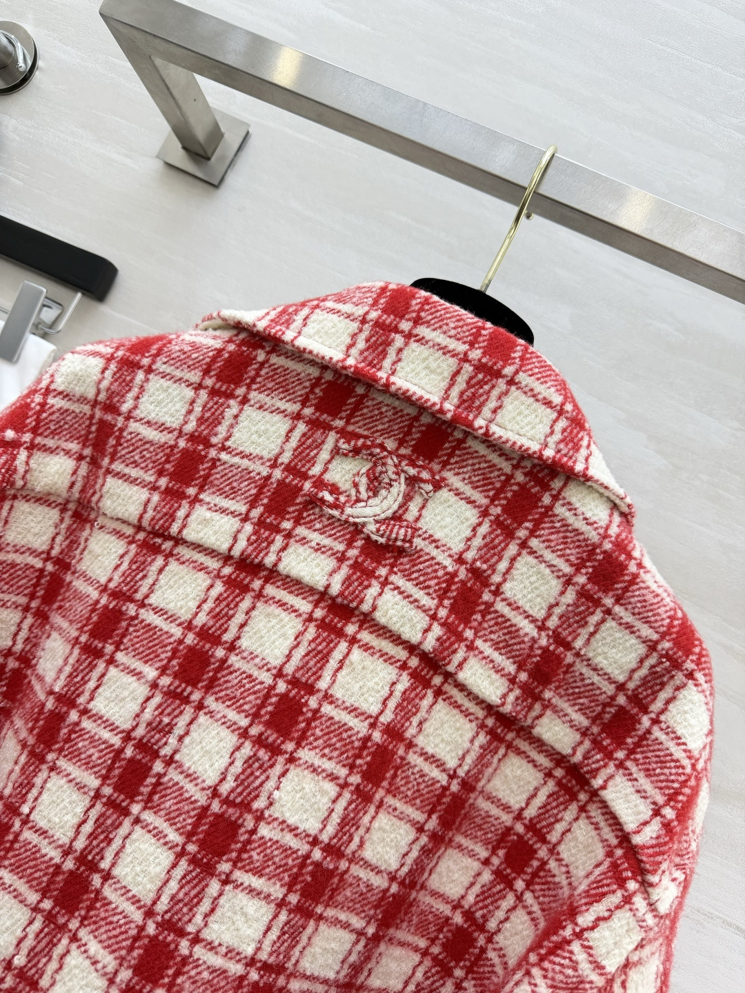 chane♡²⁶A 马修的手工坊系列来啦🍎 格纹翻领衬衣外套 原版开发 内里真丝 高品质定制 现货首发size：36/3