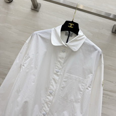 Moncle♡²⁶娃娃领短款抽绳外套|两色上新 简约减龄的日常刚需单品 柔和小圆娃娃领 弱化棱角 自带少女感 宽松短款剪 Moncle♡²⁶娃娃领短款抽绳外套|两色上新 简约减龄的日常刚需单品 柔和小圆娃娃领 弱化棱角 自带少女感 宽松短款剪
