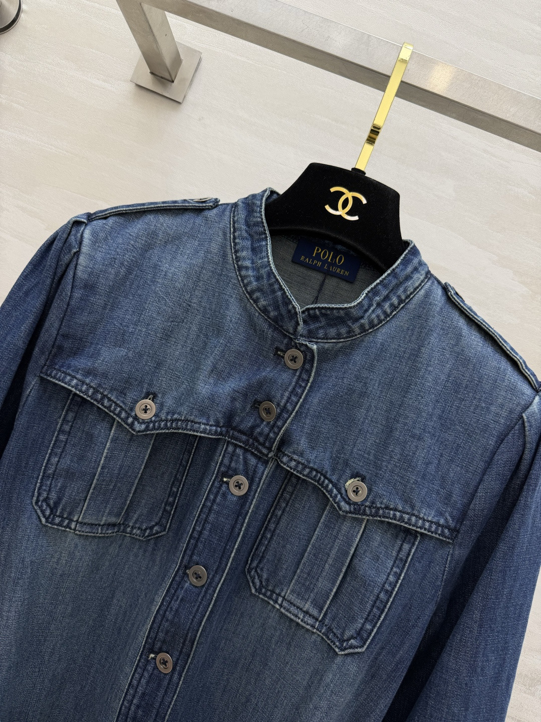 Ralph Laure²⁶立领工装牛仔长裙｜复古氛围感单品 水洗牛仔面料 色调温润柔和 软硬适中 小立领设计利落大气 肩