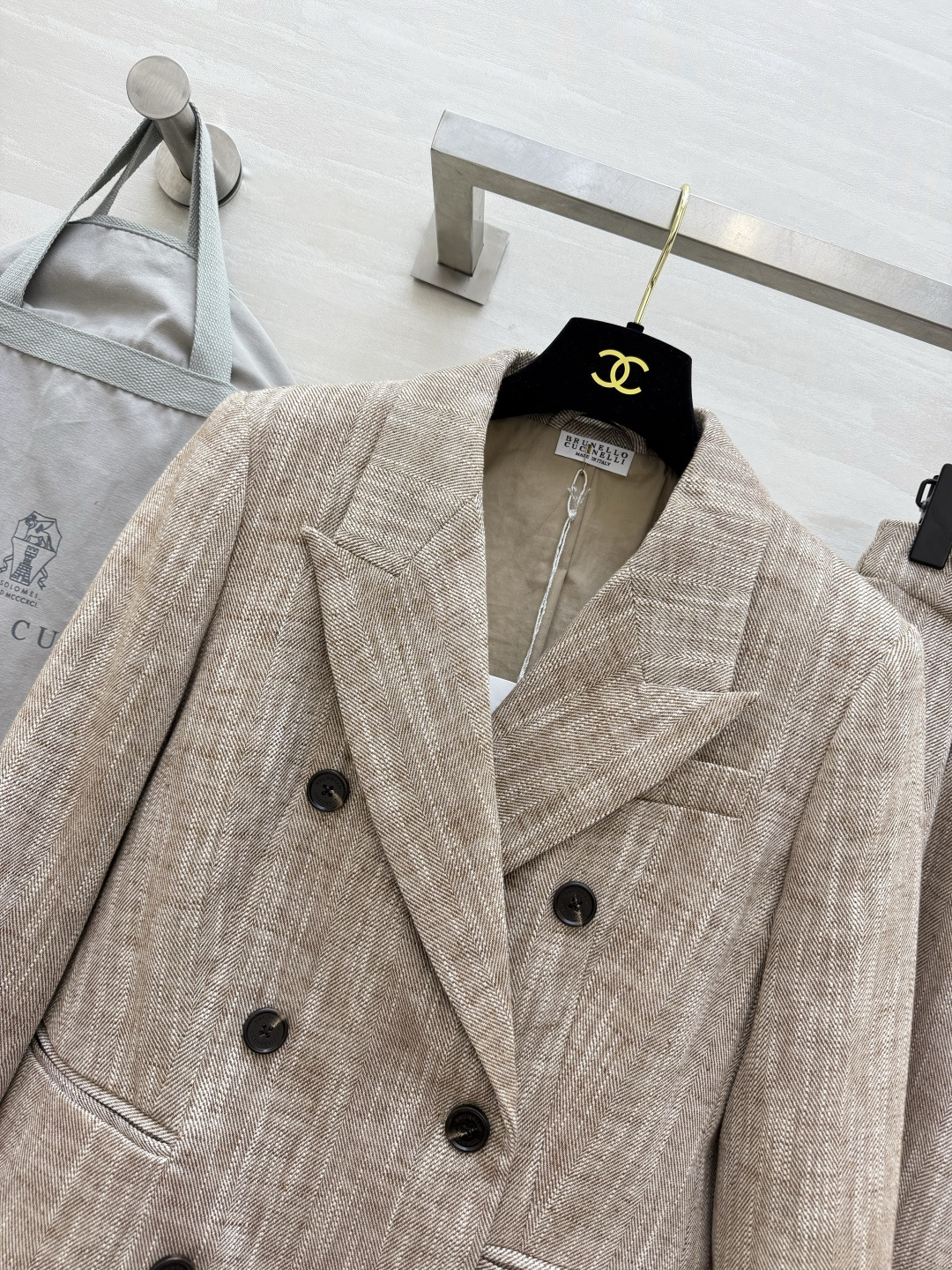Brunello Cucinell♡²⁶麻调混色西装套装🤎柔和杂糅浅驼肌理面料 自带天然亚麻哑光质感 气质沉稳松弛 西装