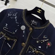 🖲️ 𝑱𝒆𝒏𝒏𝒊𝒆/CHANE♡ 🖲️妮妮外套太美了 Jennie金智妮同款 都在穿的手绘小香风外套秀场 高定手绘版!超 🖲️ 𝑱𝒆𝒏𝒏𝒊𝒆/CHANE♡ 🖲️妮妮外套太美了 Jennie金智妮同款 都在穿的手绘小香风外套秀场 高定手绘版!超