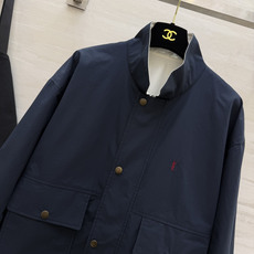 Ysl²⁶新款 翻领刺绣logo双面穿百搭休闲夹克外套 米白 藏蓝双面可穿 解锁多种风格!面料挺括度手感都超赞 翻领刺绣 Ysl²⁶新款 翻领刺绣logo双面穿百搭休闲夹克外套 米白 藏蓝双面可穿 解锁多种风格!面料挺括度手感都超赞 翻领刺绣