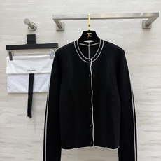 Chane♡²⁶B线条撞色开衫 高品质定制 现货首发size:36/38/40() Chane♡²⁶B线条撞色开衫 高品质定制 现货首发size:36/38/40()