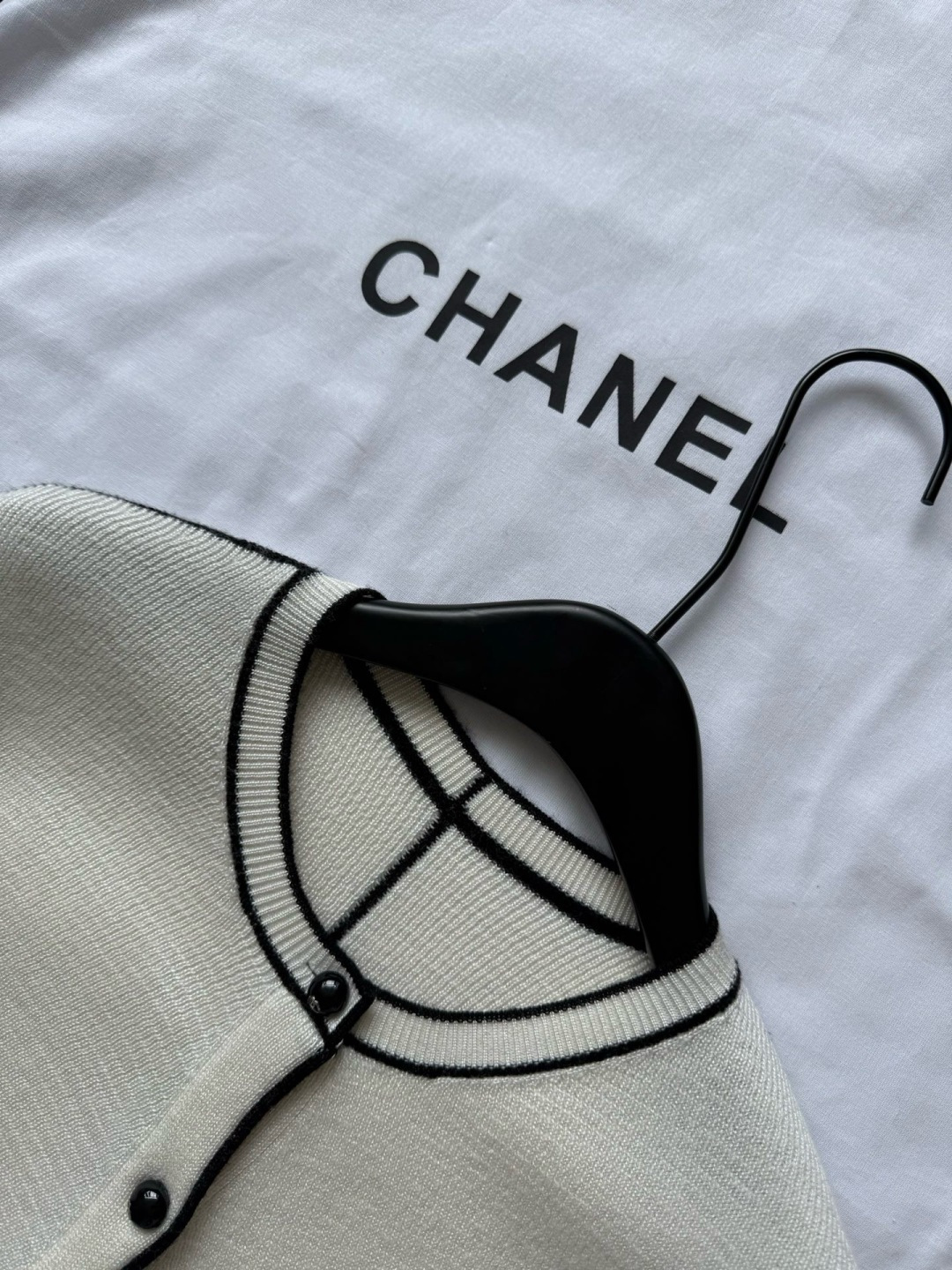 Chane♡²⁶B线条撞色开衫 高品质定制 现货首发size：36/38/40（）