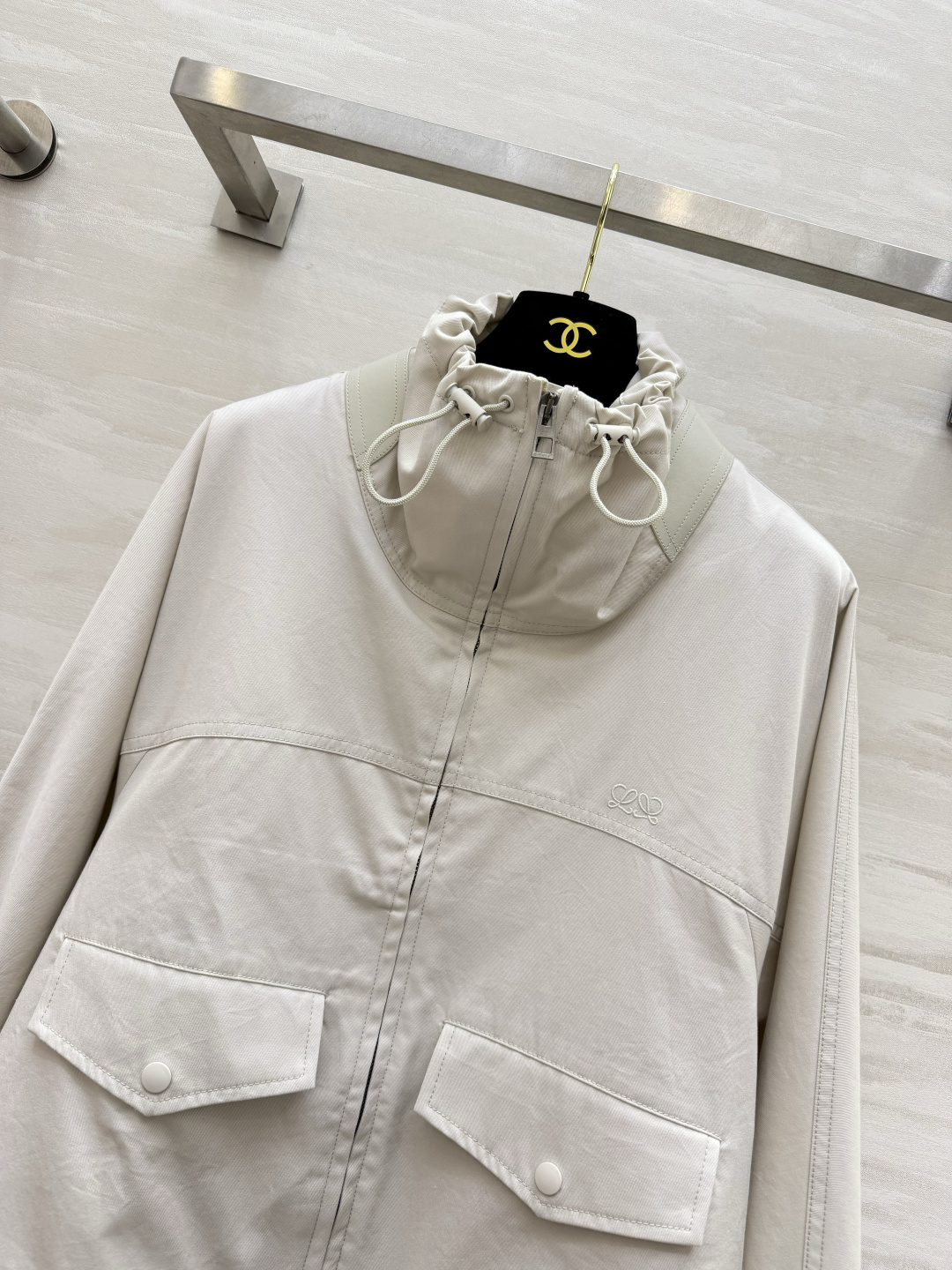 元气外套❤️🤍Loew♡²⁶抽绳工装冲锋衣 慵懒有型超好穿！高品质定制 现货首发size：36/38/40/42（38码