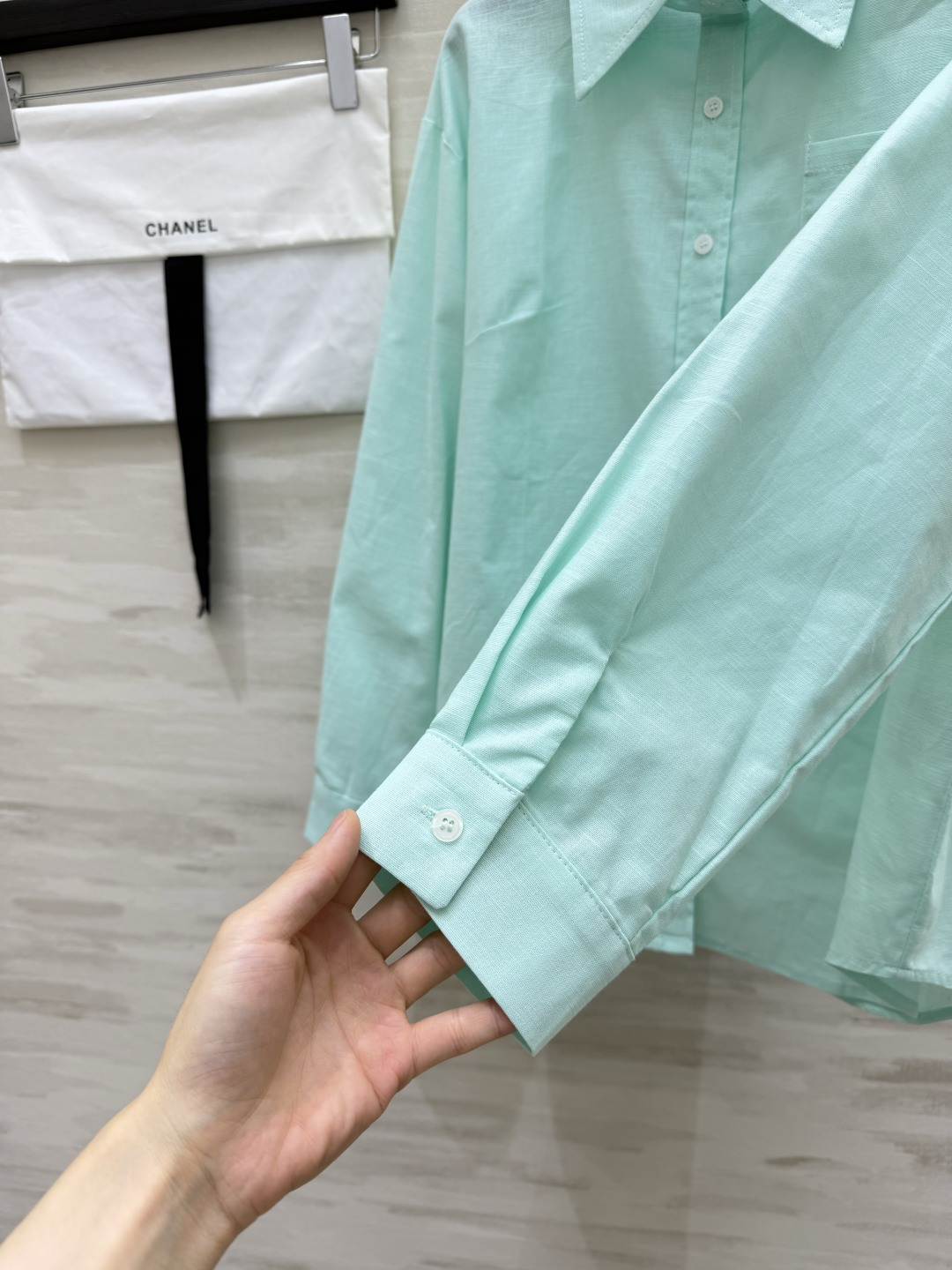 Chane♡²⁶三色棉麻衬衫｜白｜薄荷绿｜浅蓝！治愈色系 显白又干净 经典翻领 宽松落肩版型 不挑身材 随性松弛 胸前口