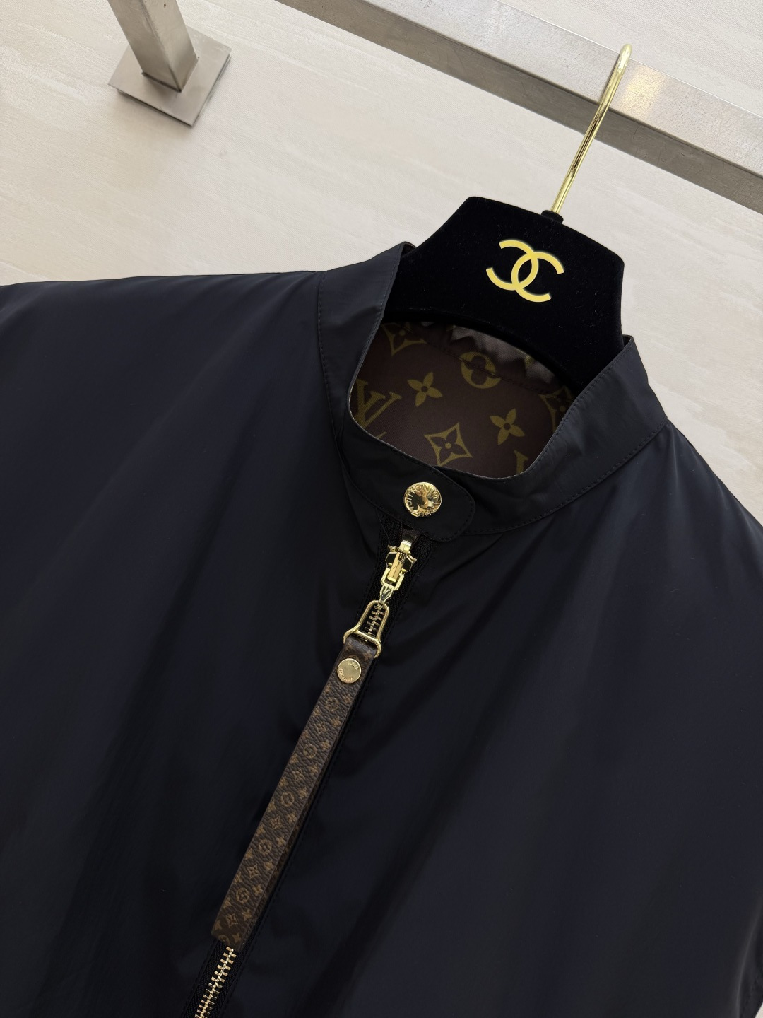 Lvvv²⁶双面无袖立领真丝马甲 原版开发 正反两穿 高品质定制 现货首发size：S/M/L（）