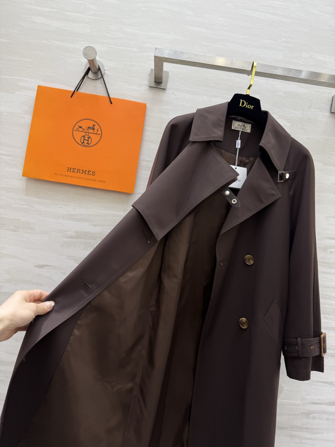 #Herme♡爆款撞色翻领长款风衣 高品质定制 现货首发size：S/M/L/XL（M码胸围：98，衣长：109）