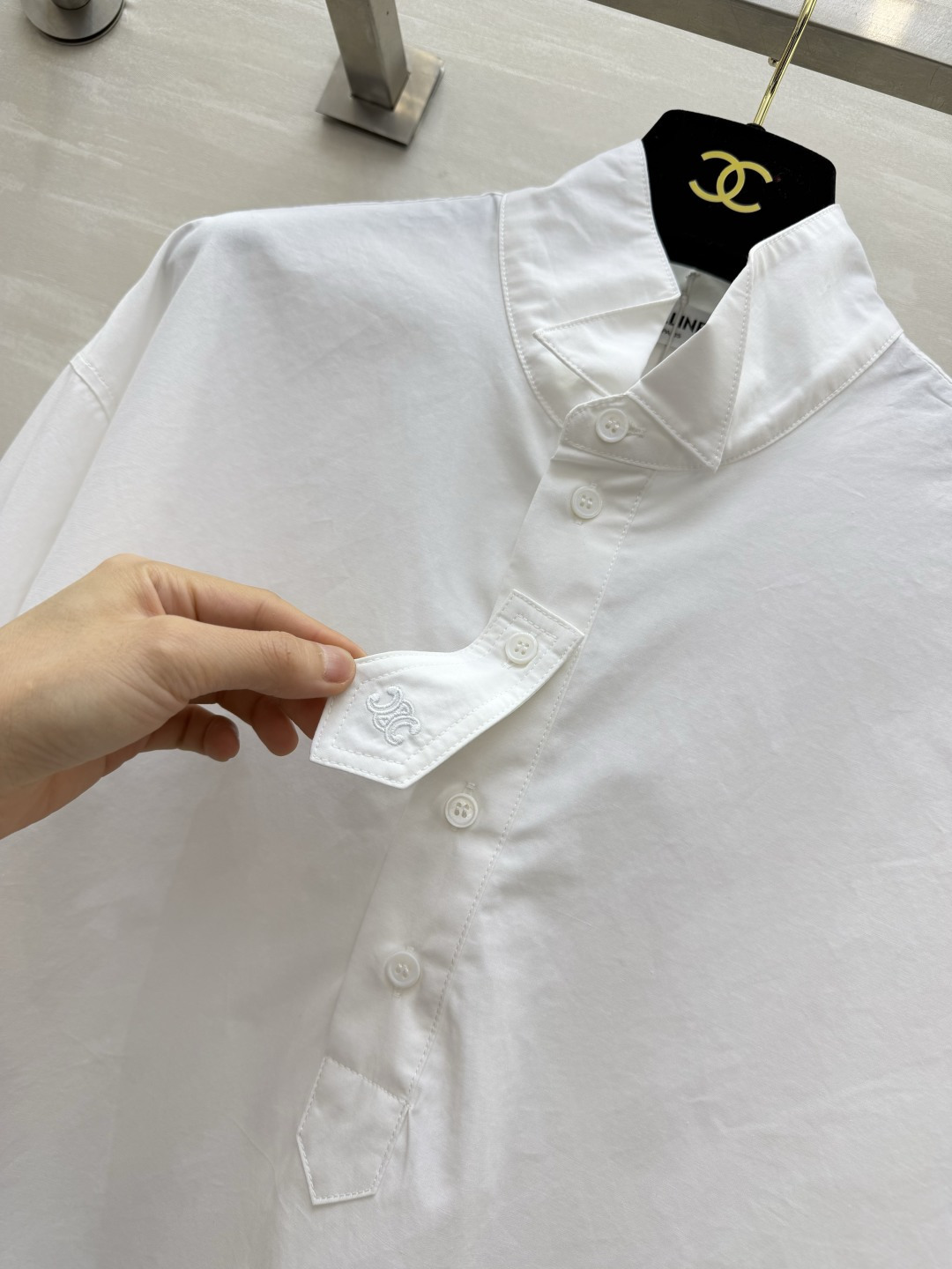 CELIN♡FALL²⁶新款飞机领衬衫🩵🤍高品质定制 现货首发size：S/M/L（S码肩宽：50，胸围：106，衣长：