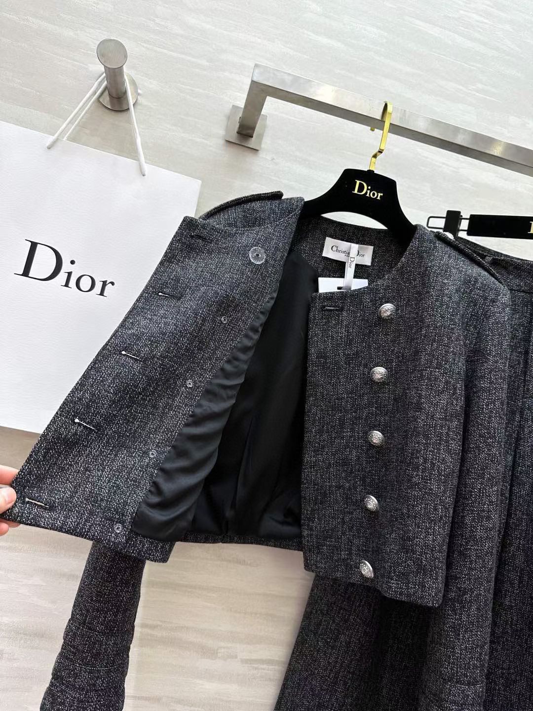 #DIO♡新款 双排扣装饰套装 摩登时髦 立体剪裁版型上身大气高级 高品质定制 现货首发size：S/M/L（s码肩宽：