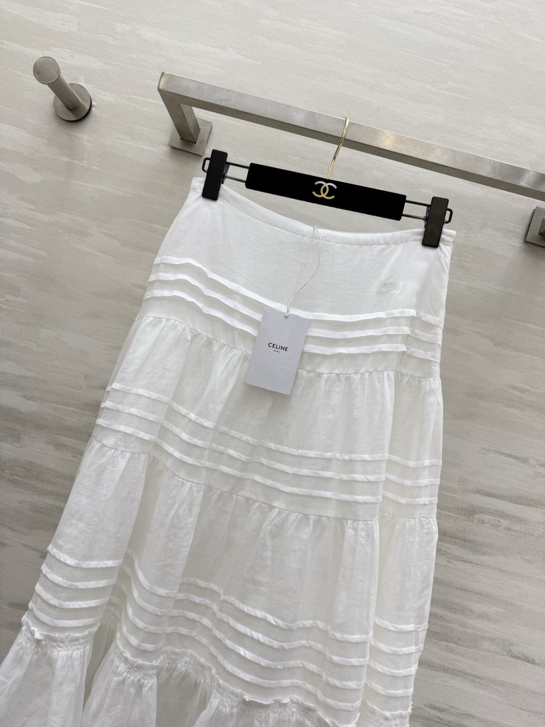 Celin♡²⁶白色分层亚麻半裙|温柔氛围感单品 通透亚麻面料 轻盈透气 自带柔和肌理感 多层风琴压褶拼接 蛋糕式分层裙 Celin♡²⁶白色分层亚麻半裙|温柔氛围感单品 通透亚麻面料 轻盈透气 自带柔和肌理感 多层风琴压褶拼接 蛋糕式分层裙
