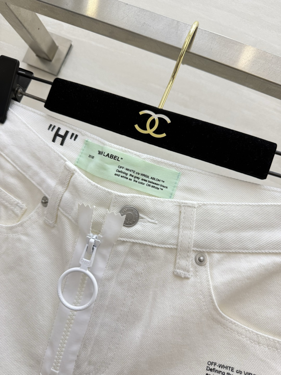 Off-White²⁶不收边牛仔短裤 高品质定制 现货首发size：S/M/L/XL（M码腰围：72，裤长：33）