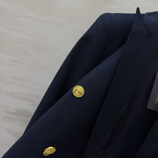 POLO²⁶学院风徽章双排金扣西装 藏青/高级灰双色 经典英伦学院调调 挺括垂顺羊毛混纺西装面料 版型利落有型 不易起皱 POLO²⁶学院风徽章双排金扣西装 藏青/高级灰双色 经典英伦学院调调 挺括垂顺羊毛混纺西装面料 版型利落有型 不易起皱