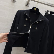 Balmai♡²⁶早秋氛围感封神套装✨立领金属扣短外套 高腰大喇叭裤 复古军旅风金属扣细节拉满 短款剪裁拉高腰线 把身材 Balmai♡²⁶早秋氛围感封神套装✨立领金属扣短外套 高腰大喇叭裤 复古军旅风金属扣细节拉满 短款剪裁拉高腰线 把身材