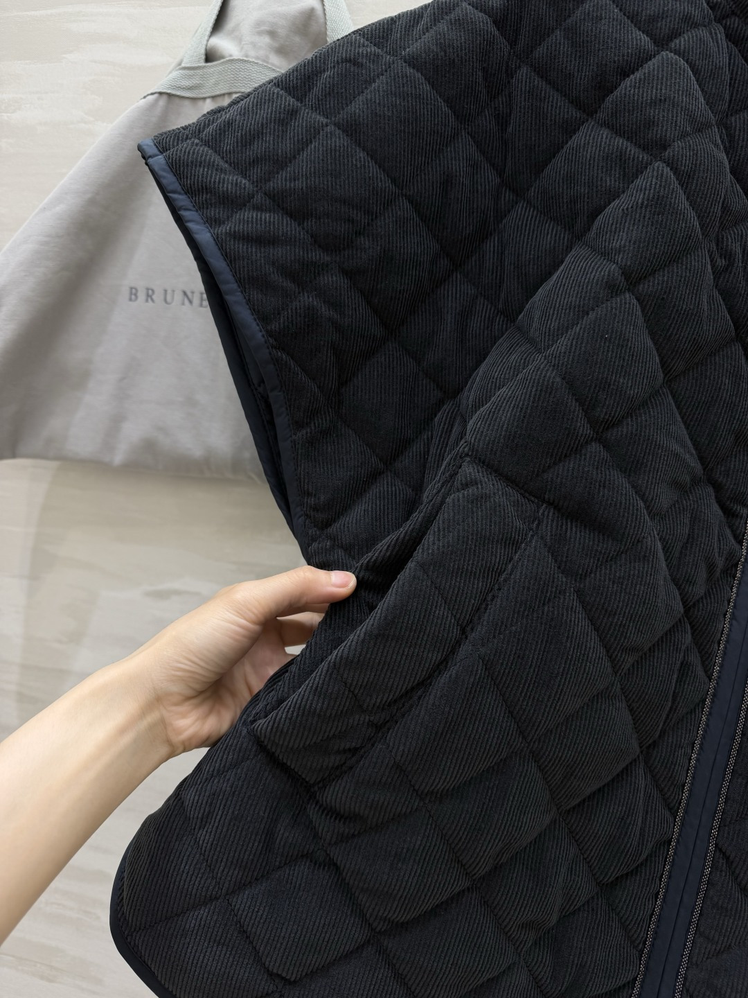 Brunello Cucinell♡²⁶不被驯服的优雅 菱格棉服斗篷马甲｜两色入 早秋氛围感叠穿神器 斗篷式无袖宽松版型