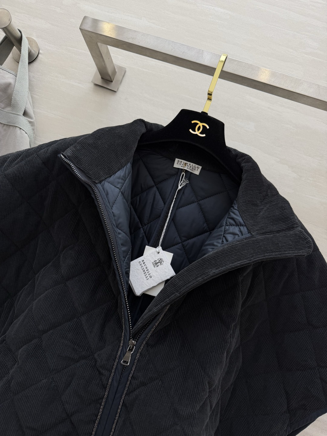 Brunello Cucinell♡²⁶不被驯服的优雅 菱格棉服斗篷马甲｜两色入 早秋氛围感叠穿神器 斗篷式无袖宽松版型