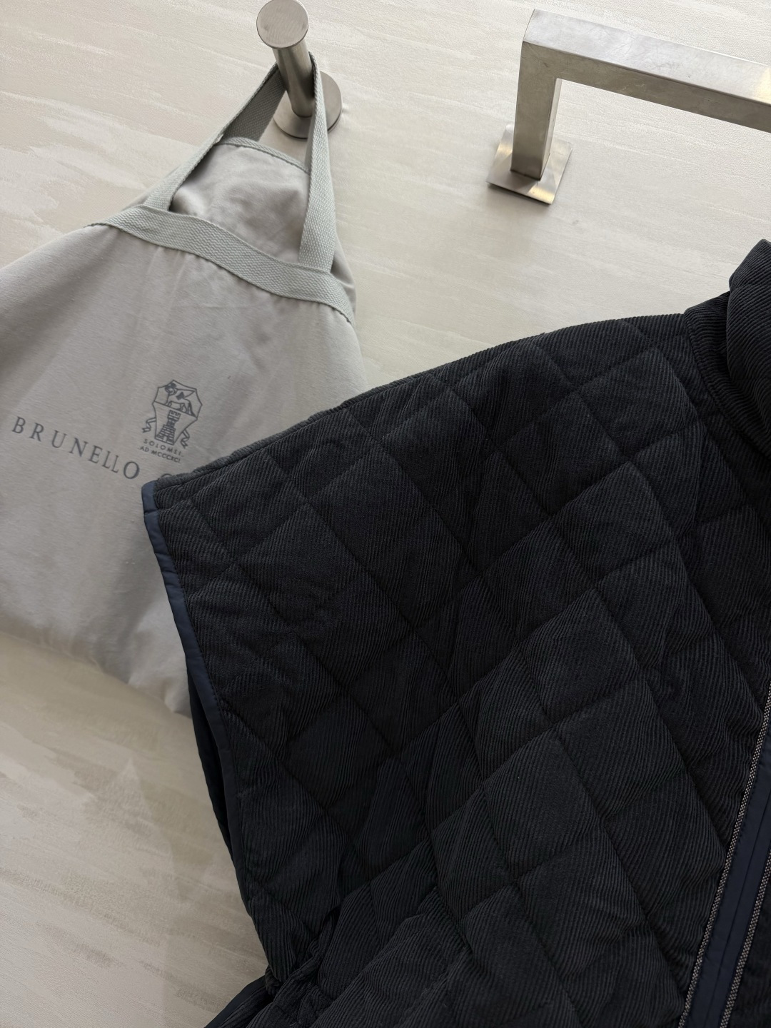 Brunello Cucinell♡²⁶不被驯服的优雅 菱格棉服斗篷马甲｜两色入 早秋氛围感叠穿神器 斗篷式无袖宽松版型