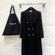 #ysl/Saint Lauren♡双排扣大衣 选用高品质羊毛柔软又保暖 秋冬穿超合适!戗驳领+金色纽扣 细节满分 立体 #ysl/Saint Lauren♡双排扣大衣 选用高品质羊毛柔软又保暖 秋冬穿超合适!戗驳领+金色纽扣 细节满分 立体
