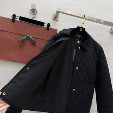 Loro Pian♡²⁶经典菱格翻领棉服🤍🖤米白|黑色双色上新 极简老钱风 柔和小翻领设计 气质温婉不挑人 全身菱形绗缝 Loro Pian♡²⁶经典菱格翻领棉服🤍🖤米白|黑色双色上新 极简老钱风 柔和小翻领设计 气质温婉不挑人 全身菱形绗缝