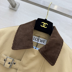 Loew♡²⁶复古短款工装夹克🤎卡其|牛仔双色 撞色灯芯绒翻领 复古氛围感直接拉满 金属搭扣细节 大立体工装口袋 腔调十 Loew♡²⁶复古短款工装夹克🤎卡其|牛仔双色 撞色灯芯绒翻领 复古氛围感直接拉满 金属搭扣细节 大立体工装口袋 腔调十