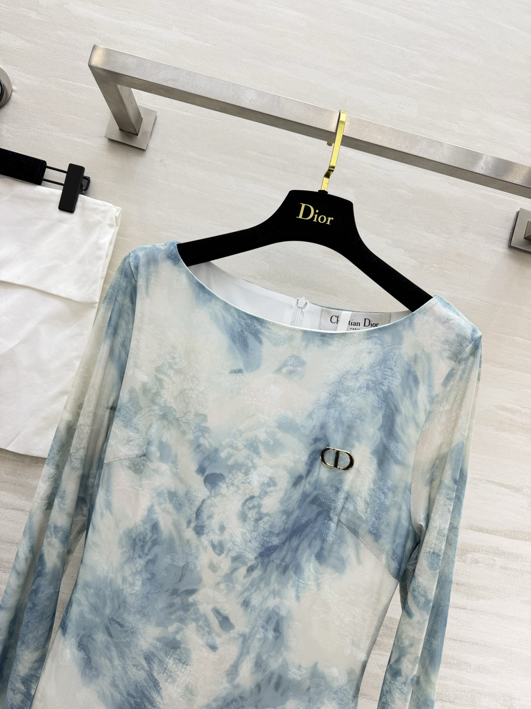 ▫️DI0♡²⁶气质网纱长款连衣裙 ▪️水墨蓝｜清冷氛围感，温柔出圈 ▪️经典黑｜万能百搭，显瘦不挑人 网纱长袖｜藏住手